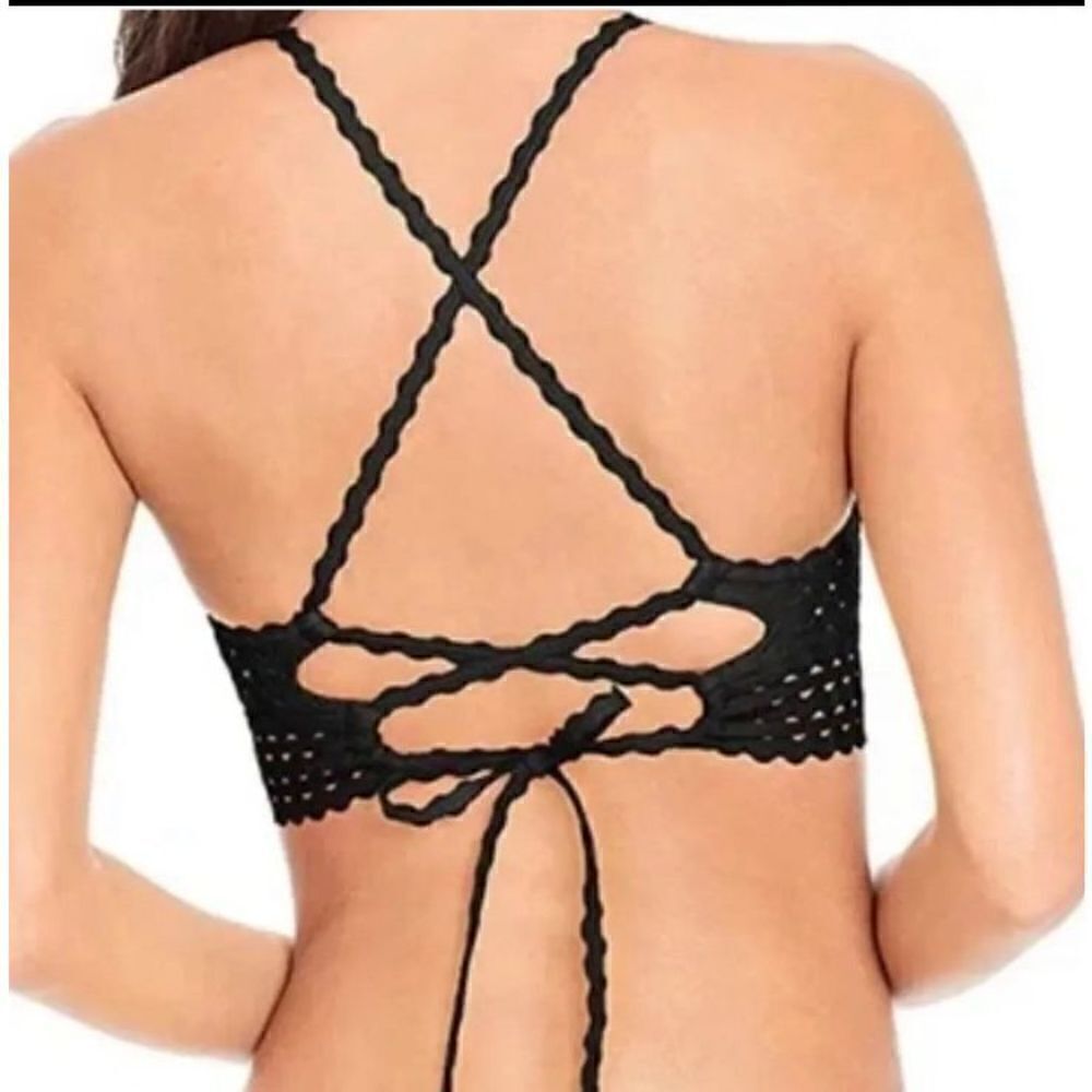 New. Robin Piccone black crochet bikini. XS. Retails $ 189 - Picture 10 of 14
